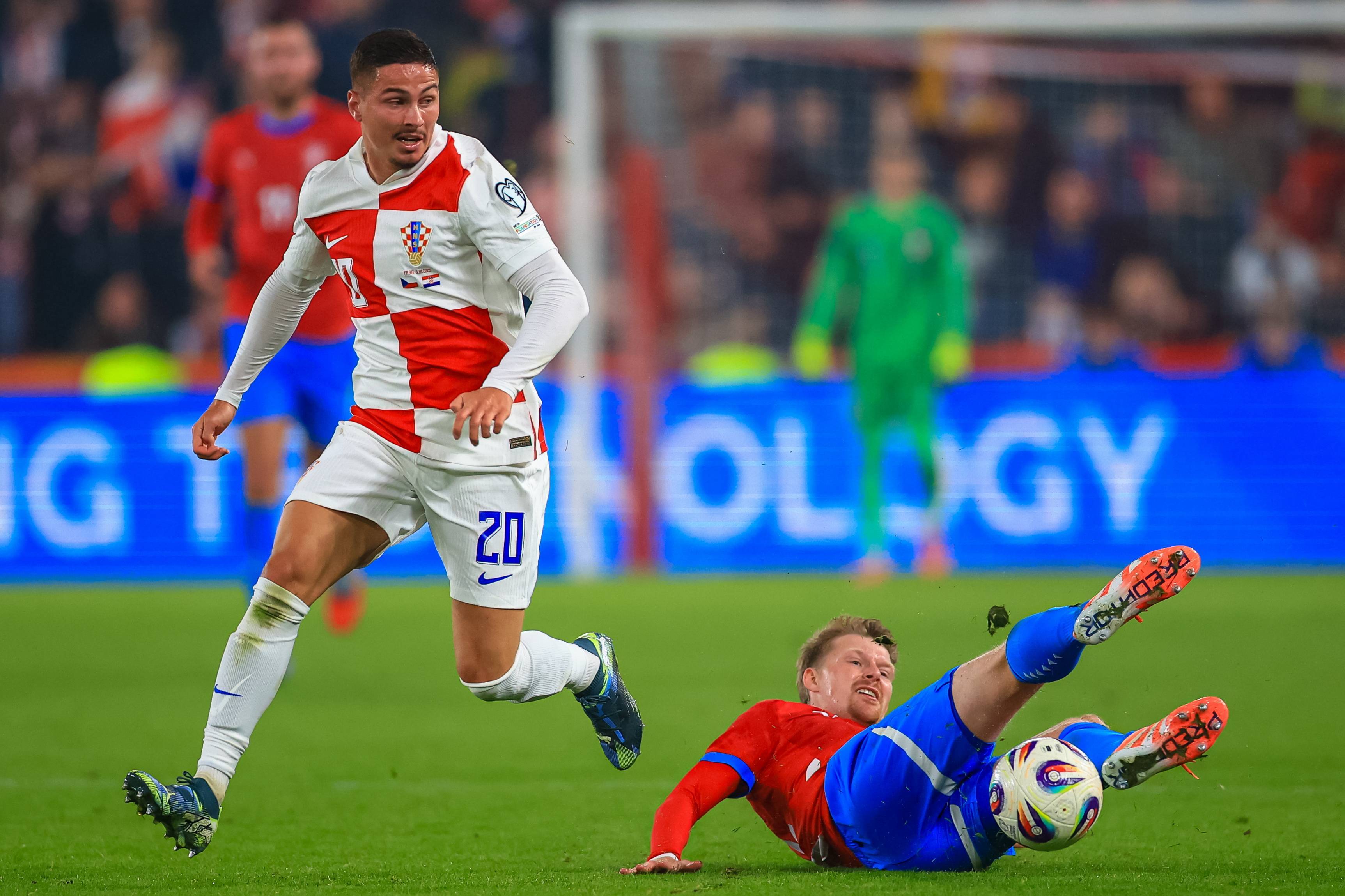 瑞典力克克罗地亚，提前锁定欧洲杯出线资格的简单介绍